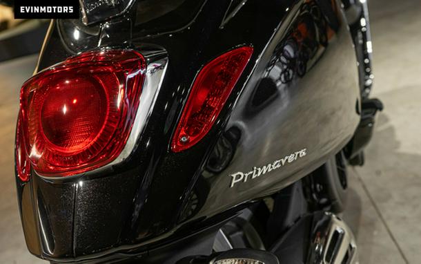 2023 Vespa PRIMAVERA 150 BLACK & RED US MY23