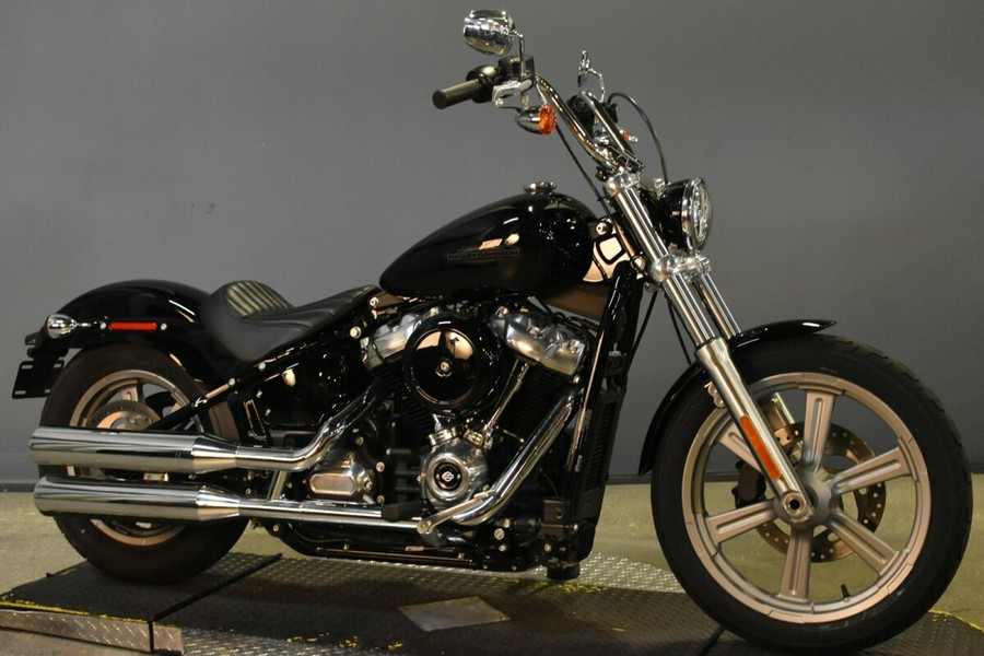 2022 Harley-Davidson Softail Standard