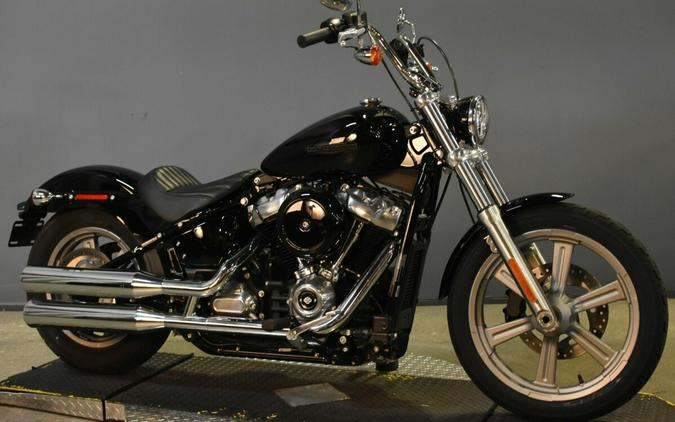 2022 Harley-Davidson Softail Standard