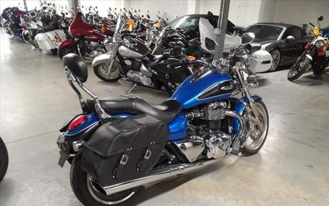 2013 Triumph Thunderbird Two-tone