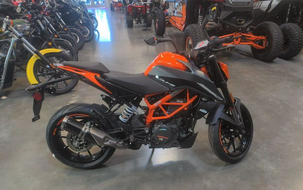 2023 KTM 390 Duke