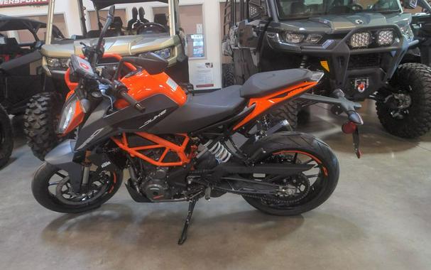 2023 KTM 390 Duke