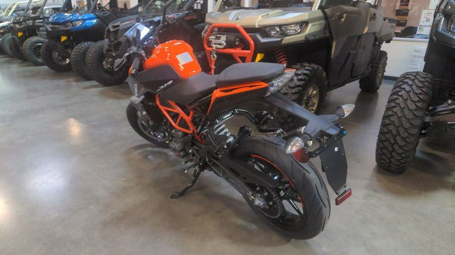 2023 KTM 390 Duke