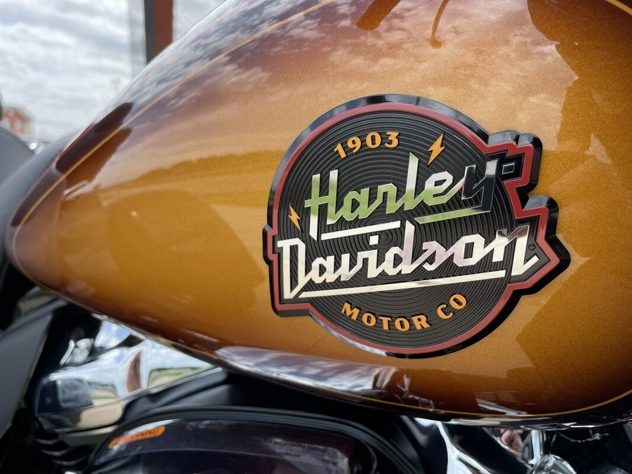 2024 Harley-Davidson Tri Glide Ultra Tobacco Fade