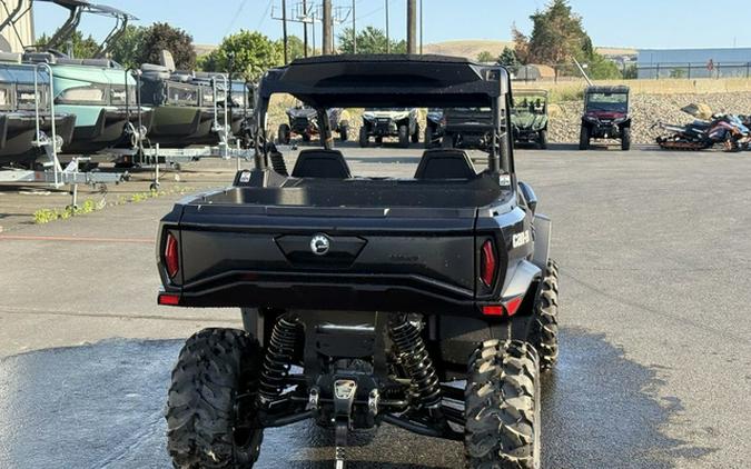 2026 Can-Am Commander XT 700