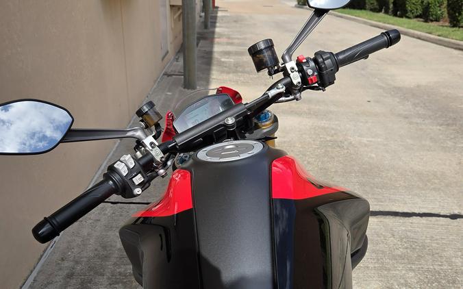2024 DUCATI MONSTER PLUS