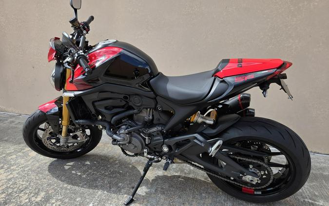 2024 DUCATI MONSTER PLUS