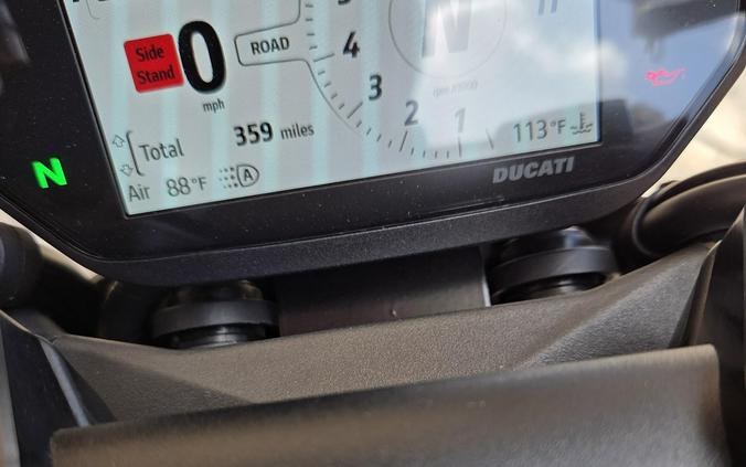 2024 DUCATI MONSTER PLUS