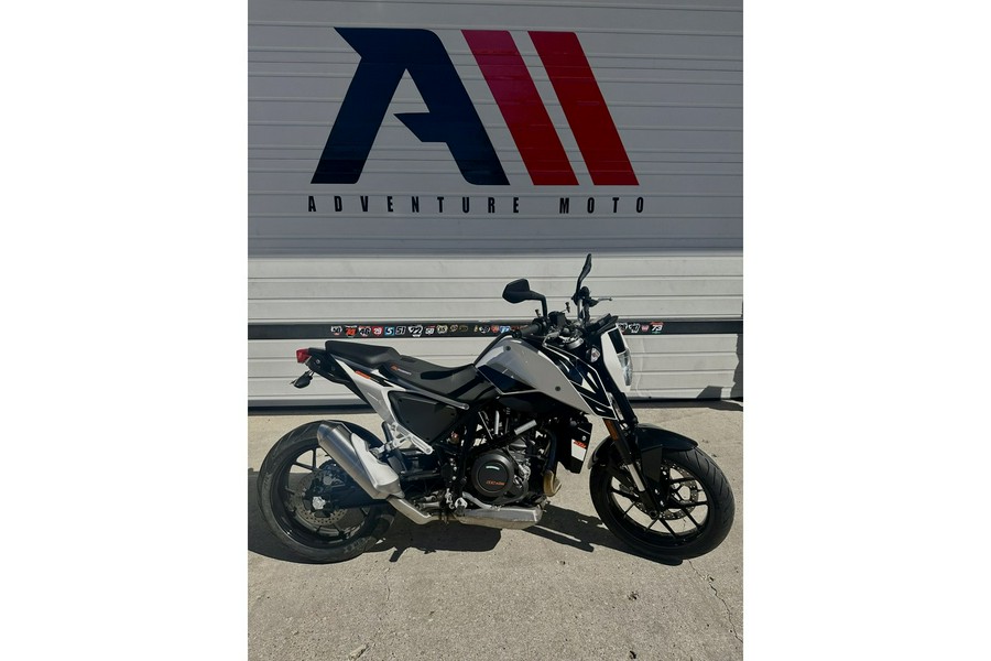 2017 KTM 690 Duke