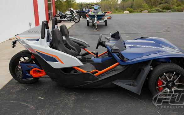 2022 Polaris Slingshot Slingshot R Midnight Storm Fade (Manual) R Midnight Storm Fade (Autodrive)
