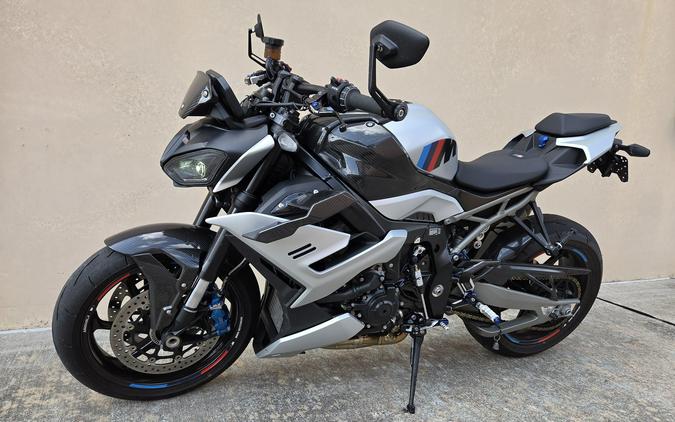 2025 BMW M1000 R