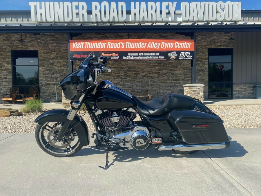 2016 Harley-Davidson Street Glide Special Vivid Black