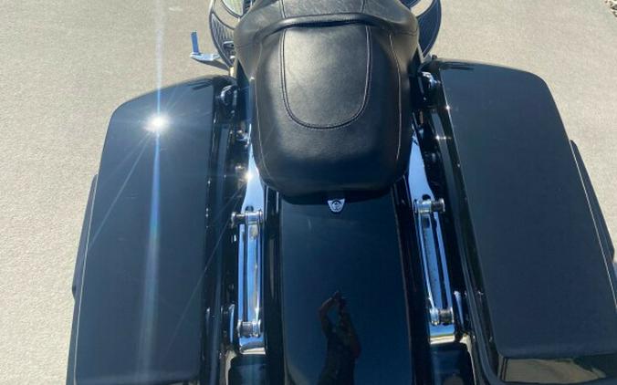 2016 Harley-Davidson Street Glide Special Vivid Black