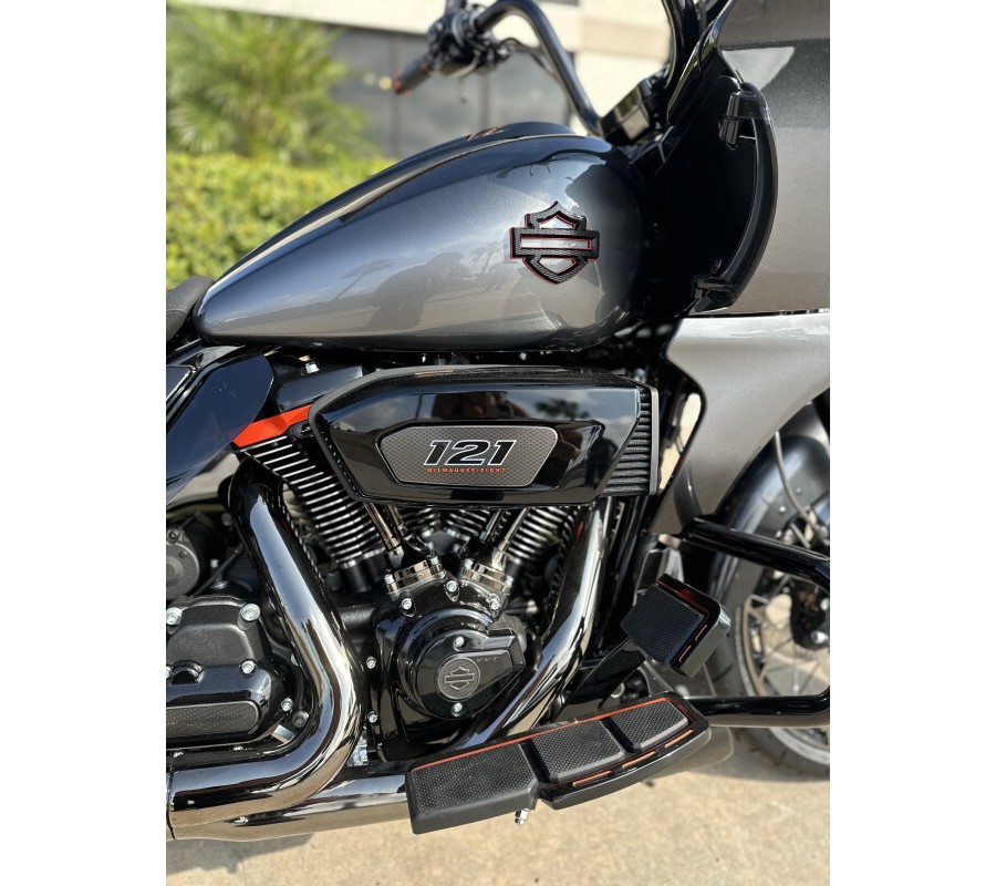 2025 Harley-Davidson CVO Road Glide