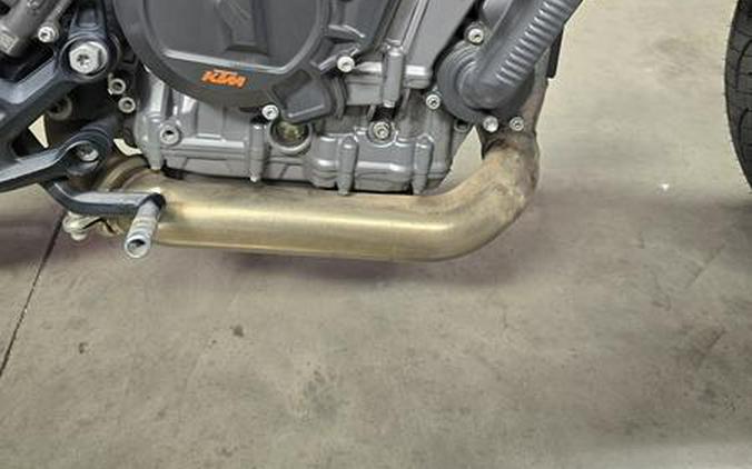 2022 KTM 890 DUKE, GP ORG