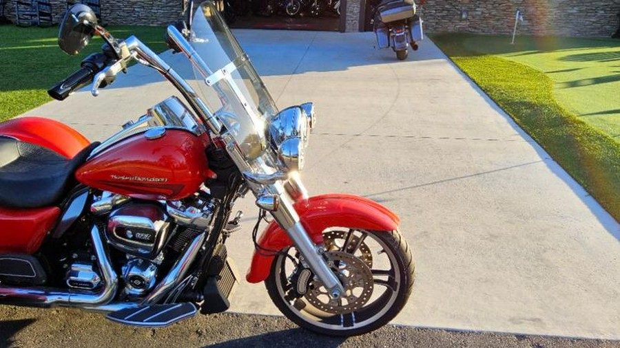 2017 Harley-Davidson® TRI Glide Freewheele