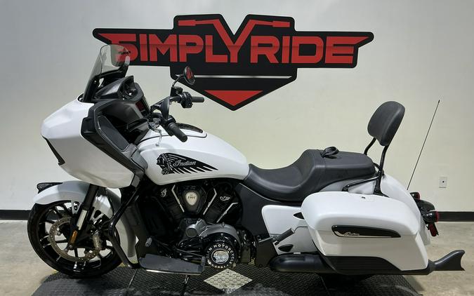 2020 Indian Motorcycle Challenger® Dark Horse®