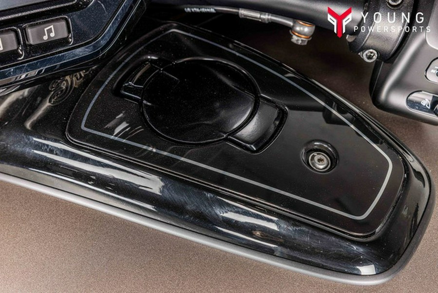 2025 Indian Roadmaster Powerplus Dark Horse W/Powerband Nara