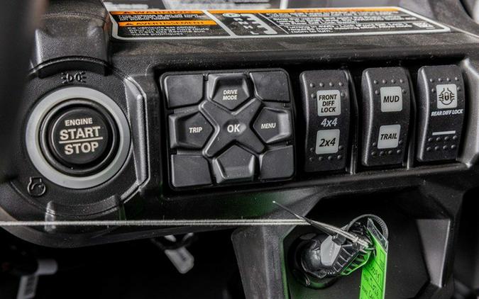 2026 Can-Am Commander X mr 1000R Dark Wildland Camo