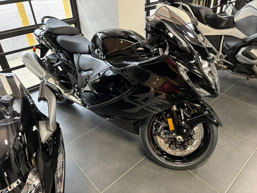 2025 Suzuki Hayabusa FREE LIFETIME POWERTRAIN WARRANTY
