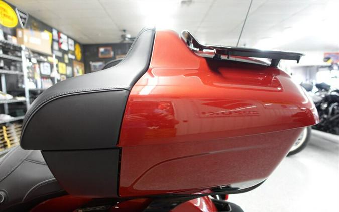 2023 Indian Pursuit Dark Horse with Premium Package