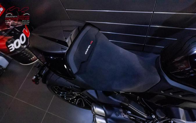 2023 Ducati Diavel V4 Thrilling Black