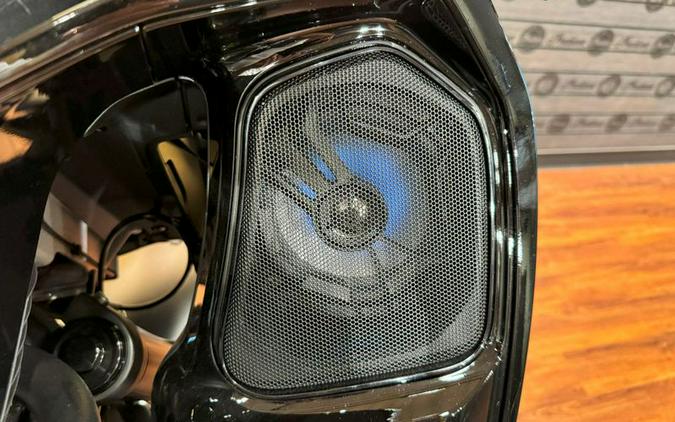 new 2024 Indian Motorcycle Challenger Dark Horse Audio Pkg