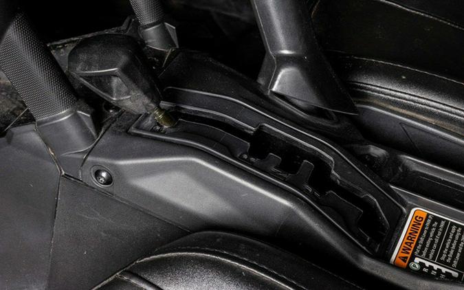 2022 Can-Am Maverick X3 DS Turbo Desert Tan & Carbon Black