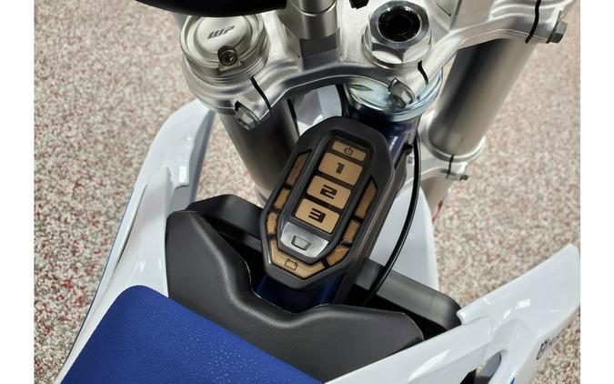 2023 Husqvarna Motorcycles EE 3