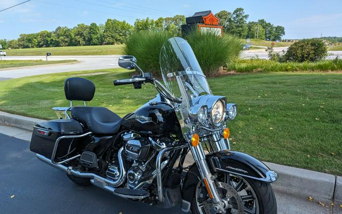 2018 Harley-Davidson Road King Vivid Black