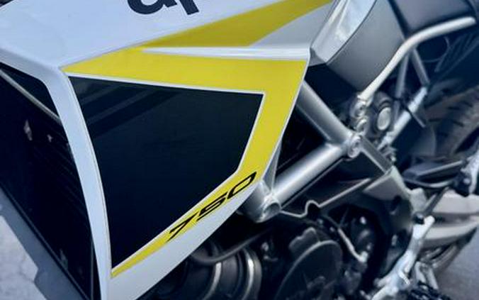 2016 Aprilia® Dorsoduro 750 ABS