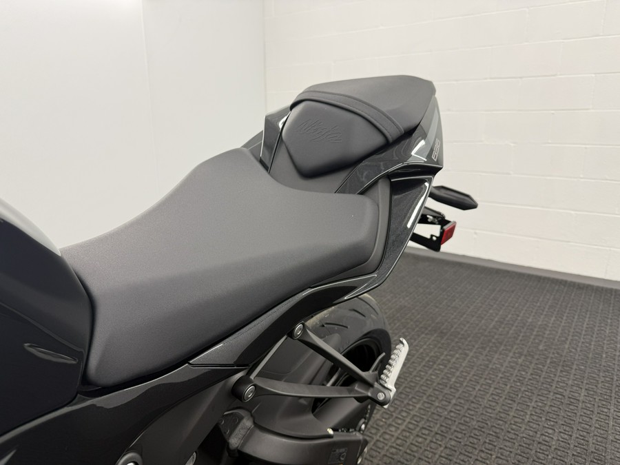 2026 Kawasaki Ninja® ZX™-6R ABS