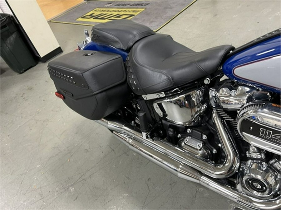 2023 Harley-Davidson FLHCS - Heritage Classic