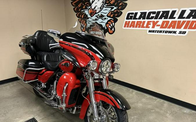 2016 Harley-Davidson® FLHTKSE - CVO™ Limited