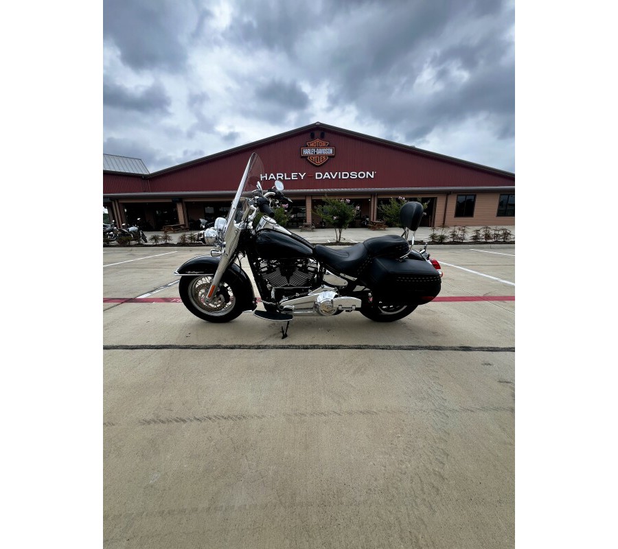 2023 Harley-Davidson Heritage Classic Vivid Black