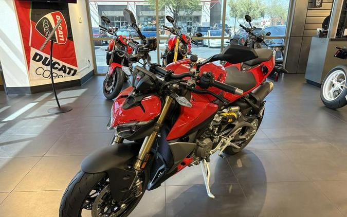 2026 Ducati Streetfighter V2