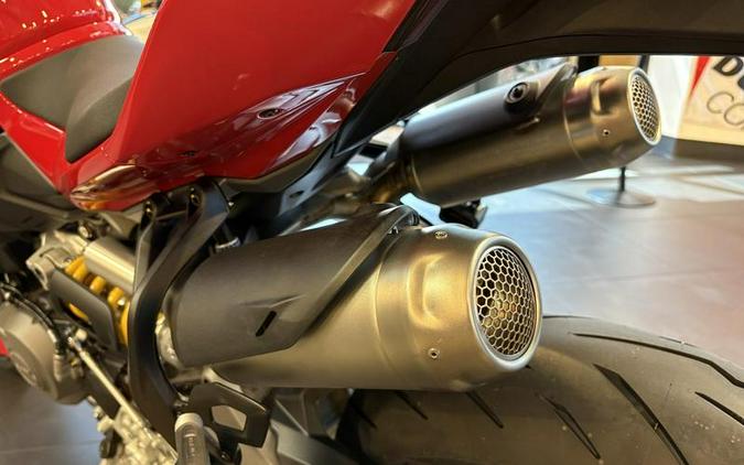 2026 Ducati Streetfighter V2