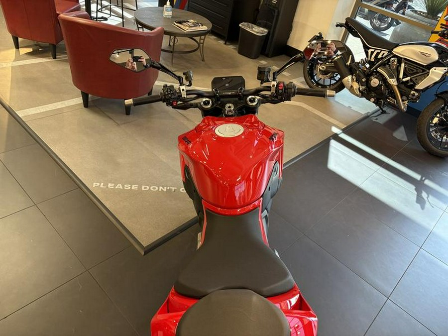 2026 Ducati Streetfighter V2