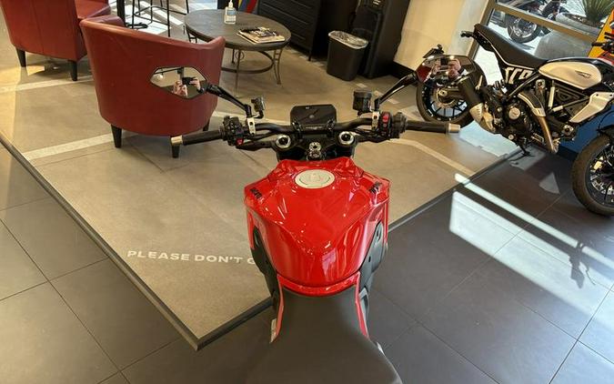 2026 Ducati Streetfighter V2