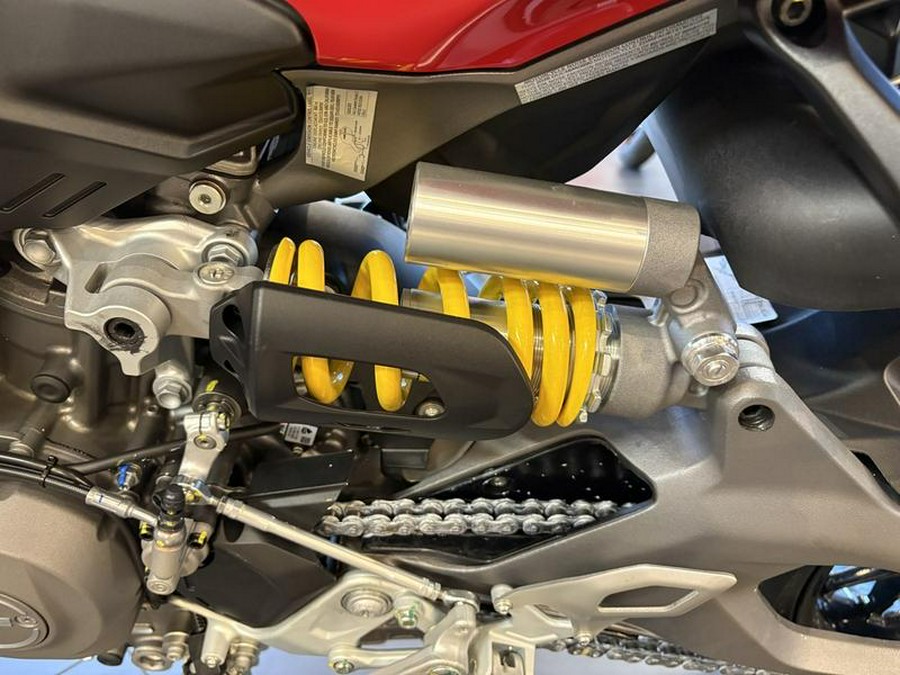 2026 Ducati Streetfighter V2