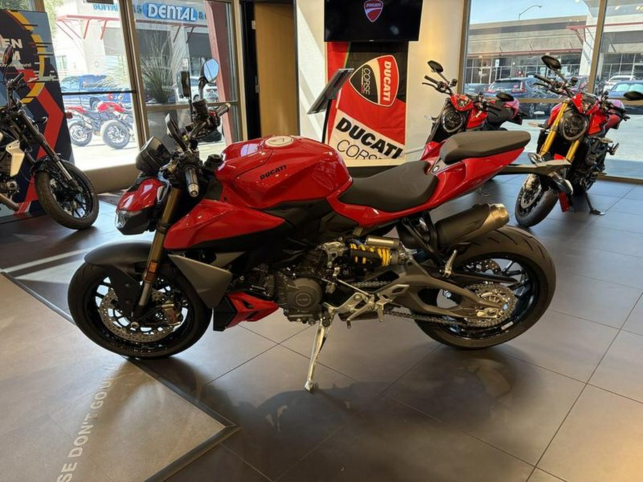 2026 Ducati Streetfighter V2