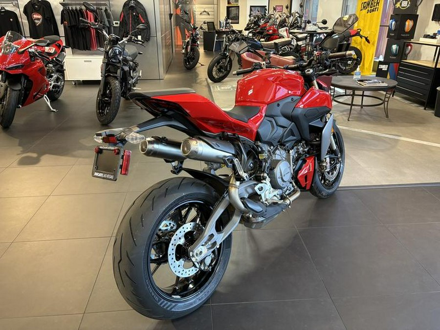 2026 Ducati Streetfighter V2