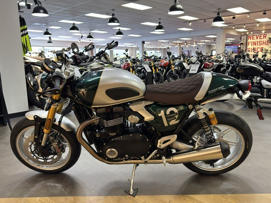 2026 Triumph Speed Twin 1200 Cafe Racer Edition Aluminium silver / Competition green