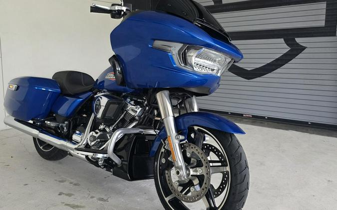 2025 Harley-Davidson® Road Glide® Blue Burst