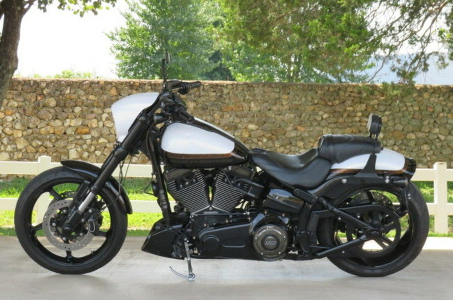 2016 Harley-Davidson® FXSE - CVO™ Pro Street Breakout®