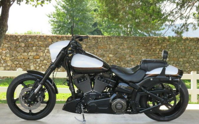 2016 Harley-Davidson® FXSE - CVO™ Pro Street Breakout®