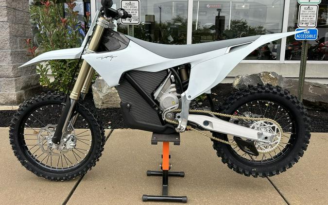 2025 Stark VARG Alpha 19"_80HP