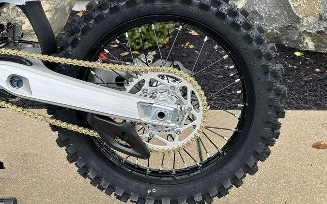 2025 Stark VARG Alpha 19"_80HP