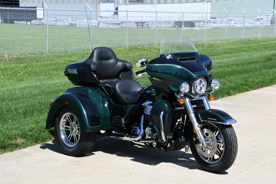 FLHTCUTG 2024 Tri Glide Ultra