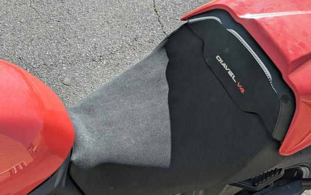 2025 Ducati Diavel V4 Ducati Red